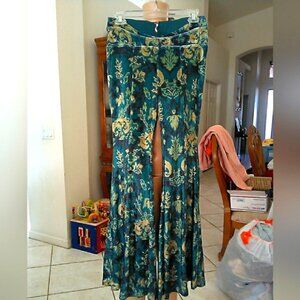 BNWOT FREE PEOPLE Floral Patterned FLARED VELVET PANTS SZ. SM GREEN/ GOLD
